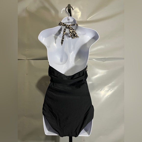 Women’s One Piece Swimming Size Medium - Picture 2 of 2